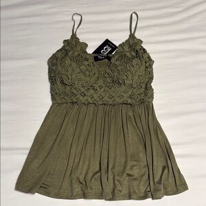 Blue B Green Smocked Ruffled Cami Womens Small